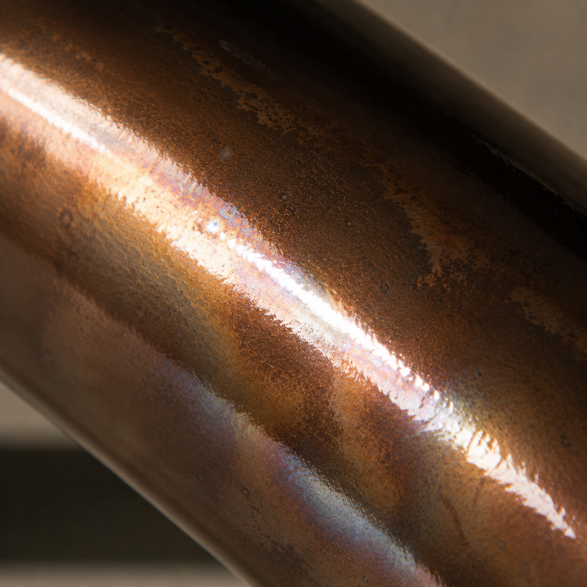 Premium finish Signature glazed for ATOMYA dumbbells and kettlebells