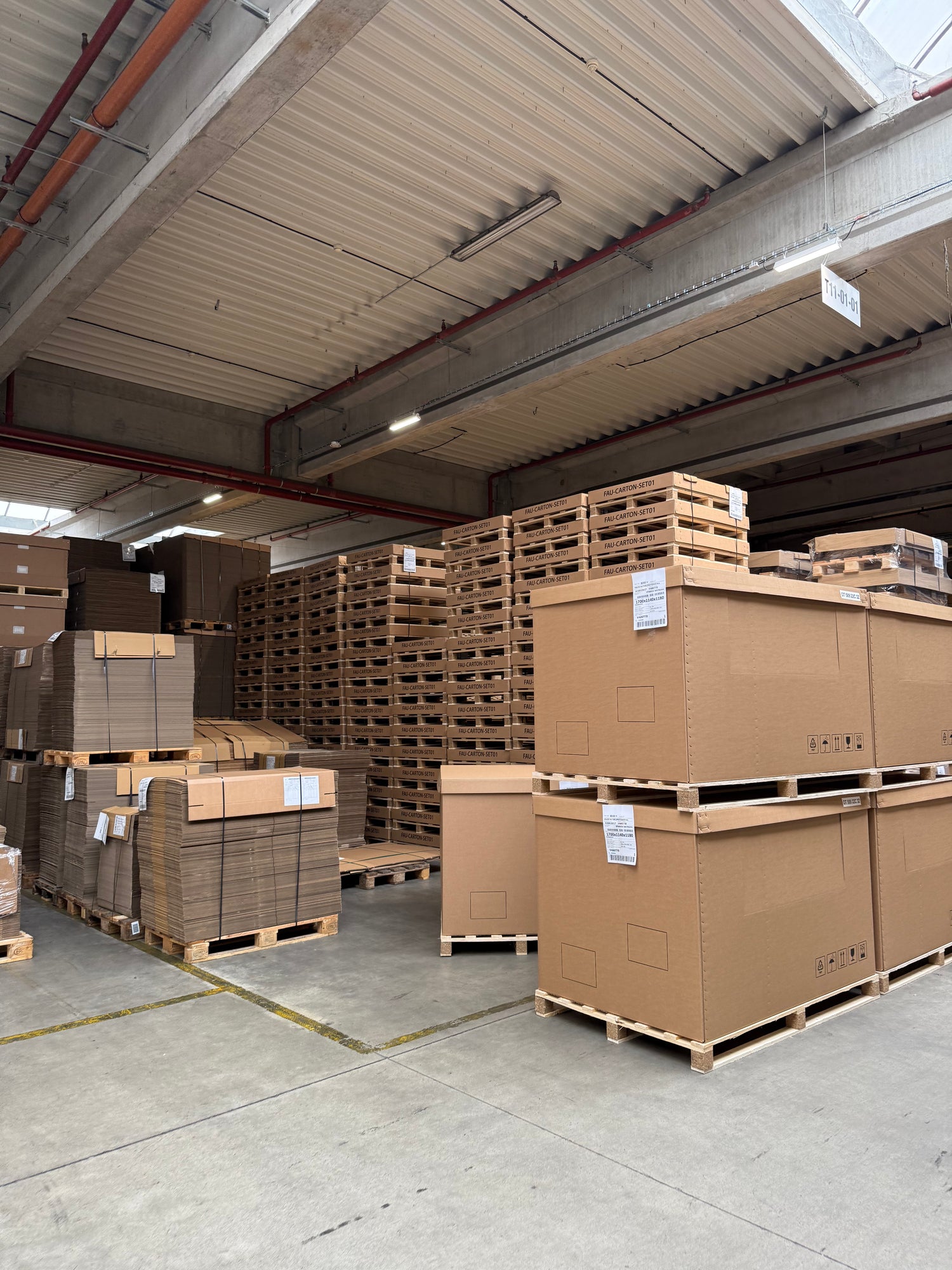 ATOMYA warehouse for dumbbells and kettlebells ecological packaging