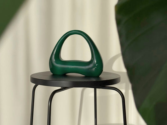 design kettlebell atomya forest green minimalist